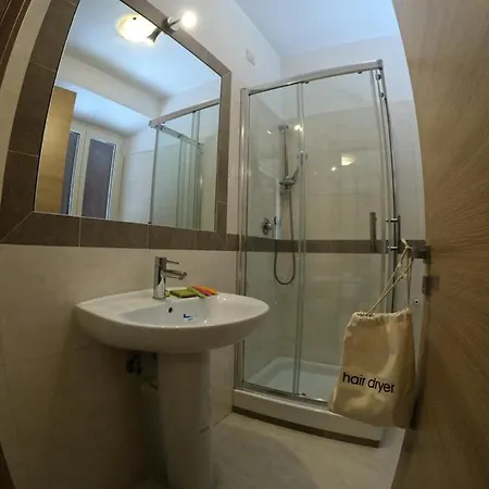 Konukevi Relais Turati 3*