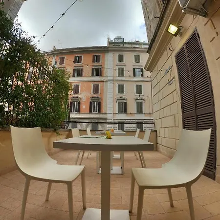 Konukevi Relais Turati 3*